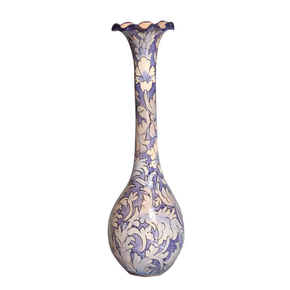 Vase en poterie, petite bouche, long cou